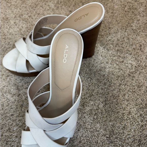 ALDO White Platform Block Heel Sandals | Casuarina Style | Size 9 - Picture 3 of 10